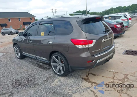 2016 Nissan Pathfinder Sl z USA, uszkodzony, nr VIN 5N1AR2MN8GC610521